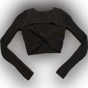 Urban Outfitters Ribbed Twist Front Long Sleeve Crop Top / Color:Black / Size:XS